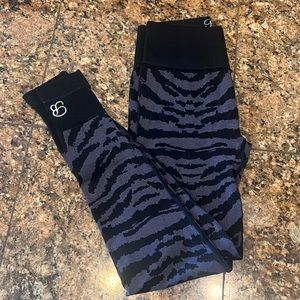 Bombshell Tiger Leggings